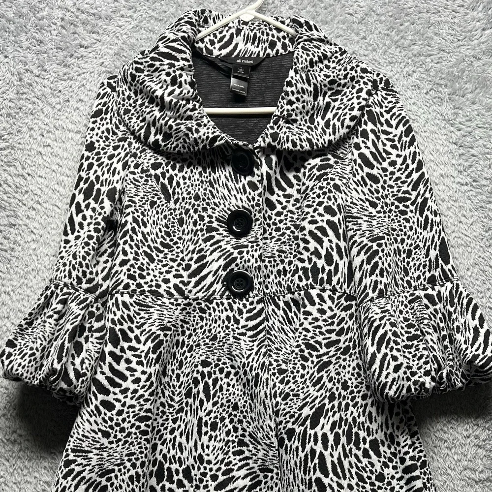 Ali Miles Jacket Womens Small Black White Animal Print Swing Bell Sleeves Fairy - Picture 6 of 15